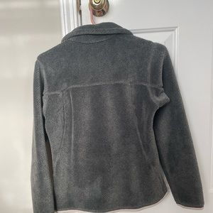 Women’s Patagonia sweatshirt